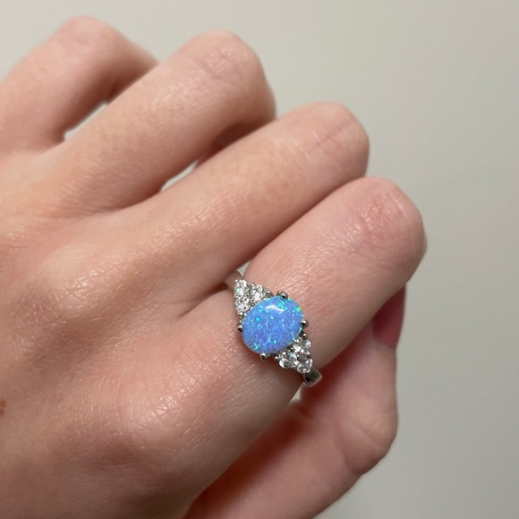 925 Sterling Silver Oval Light Blue Fire Opal Ring - Picture 5 of 5